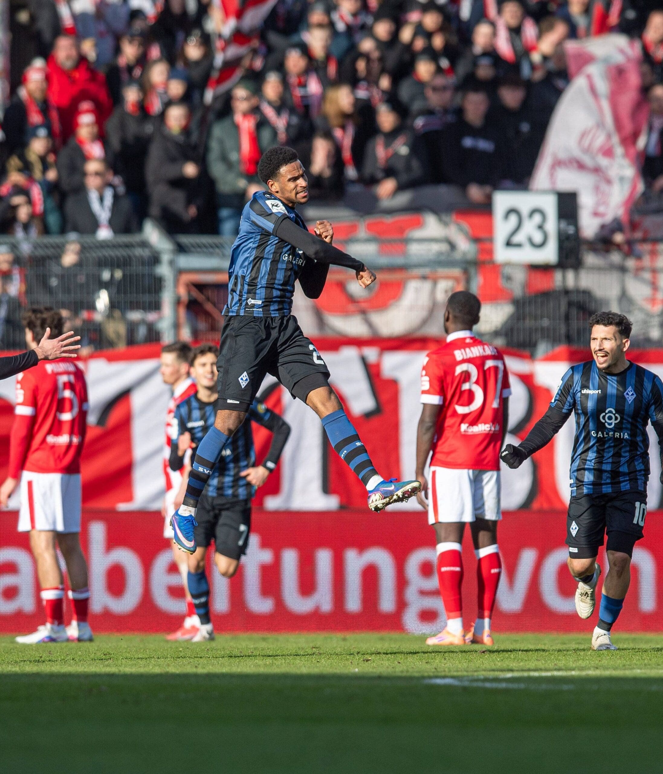 imago1072666142-scaled-aspect-ratio-1028-1200